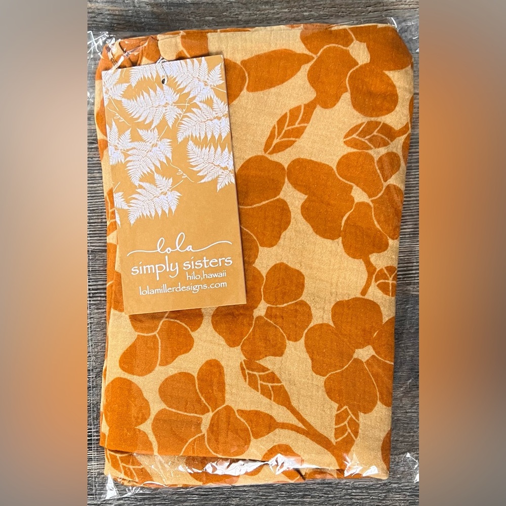 SIMPLY SISTERS by Lola Puakenikeni print infinity scarf
NWT